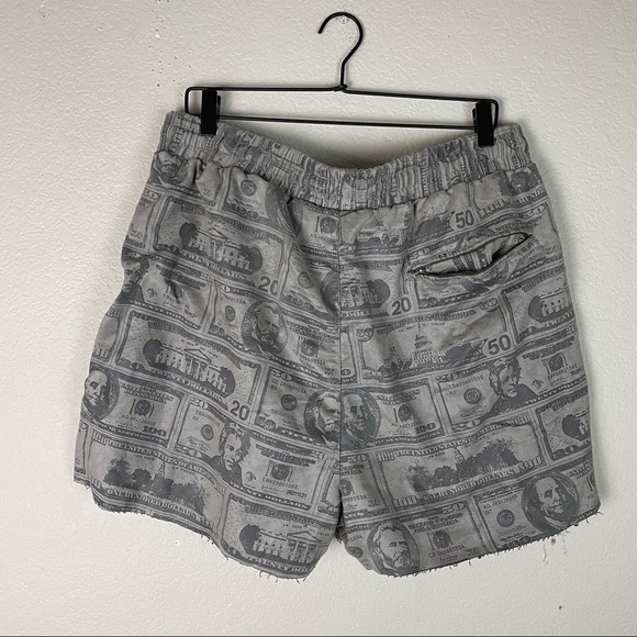 Burgundy Money Shorts Size XXL - Picture 4 of 7